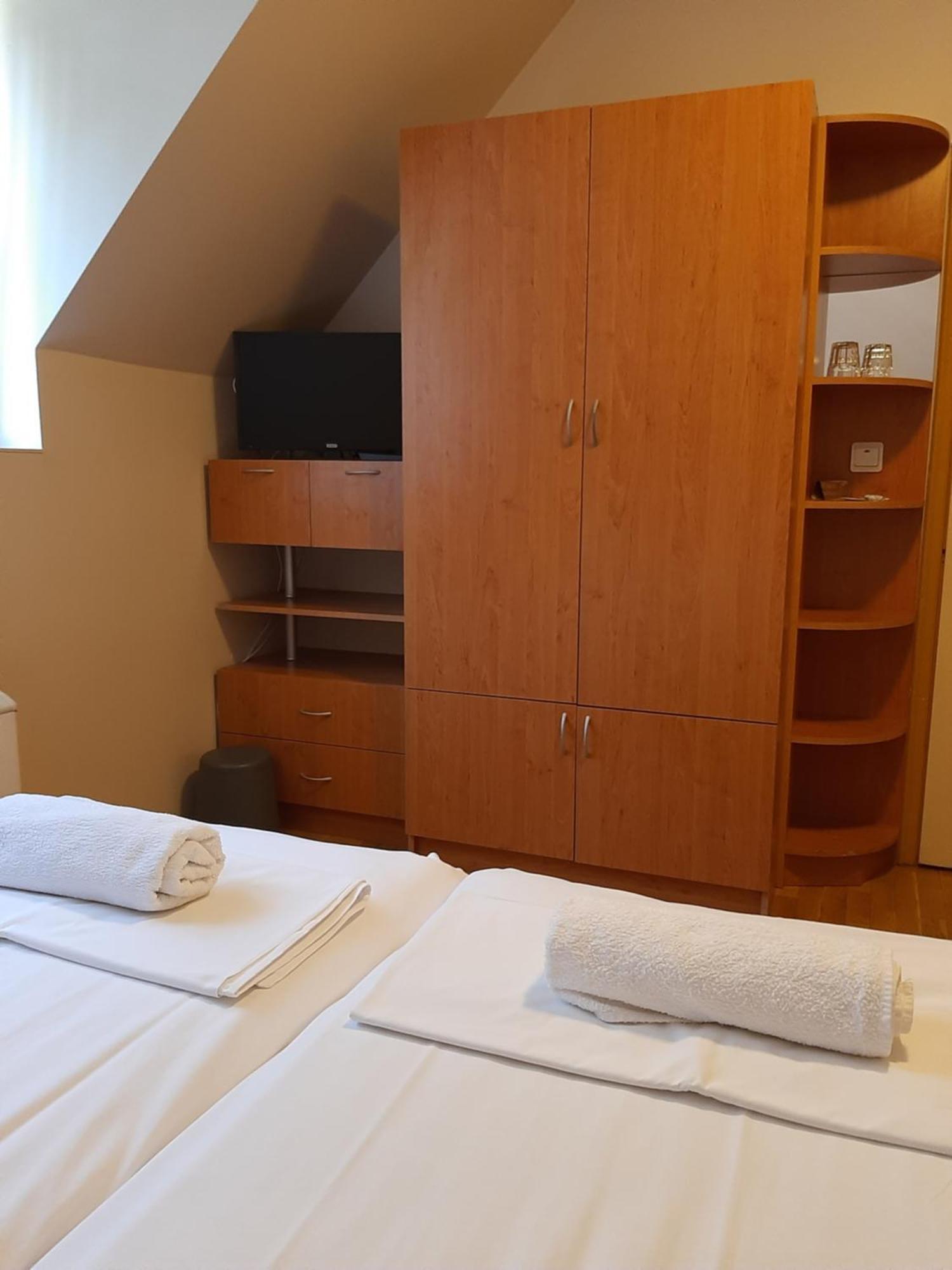 Guest House Diel Veliko Tarnovo Quarto foto