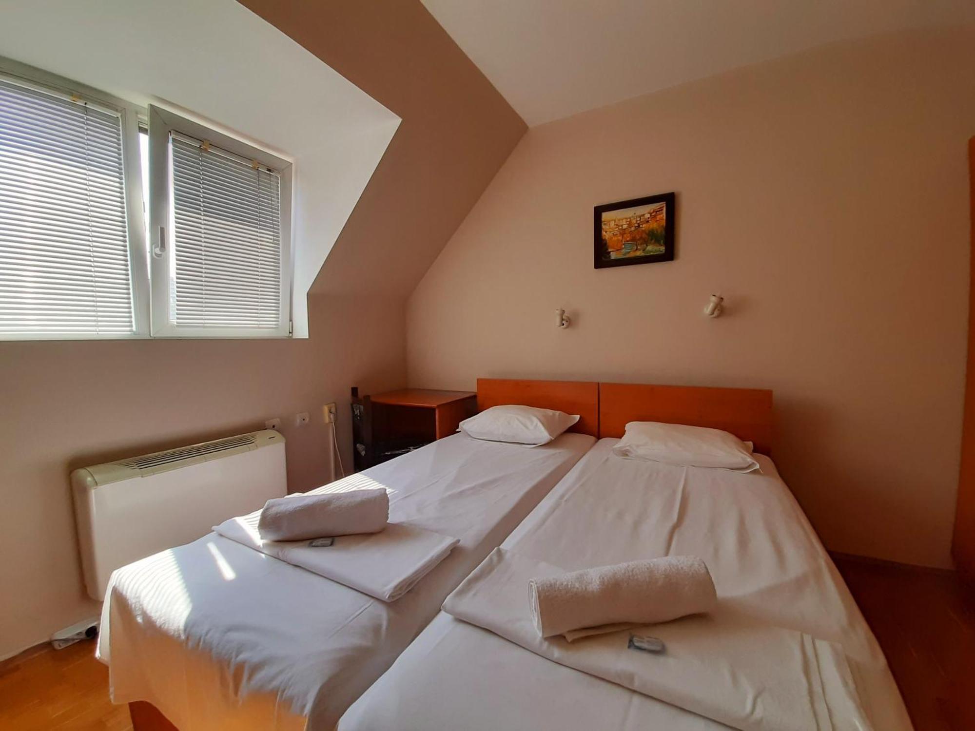 Guest House Diel Veliko Tarnovo Quarto foto