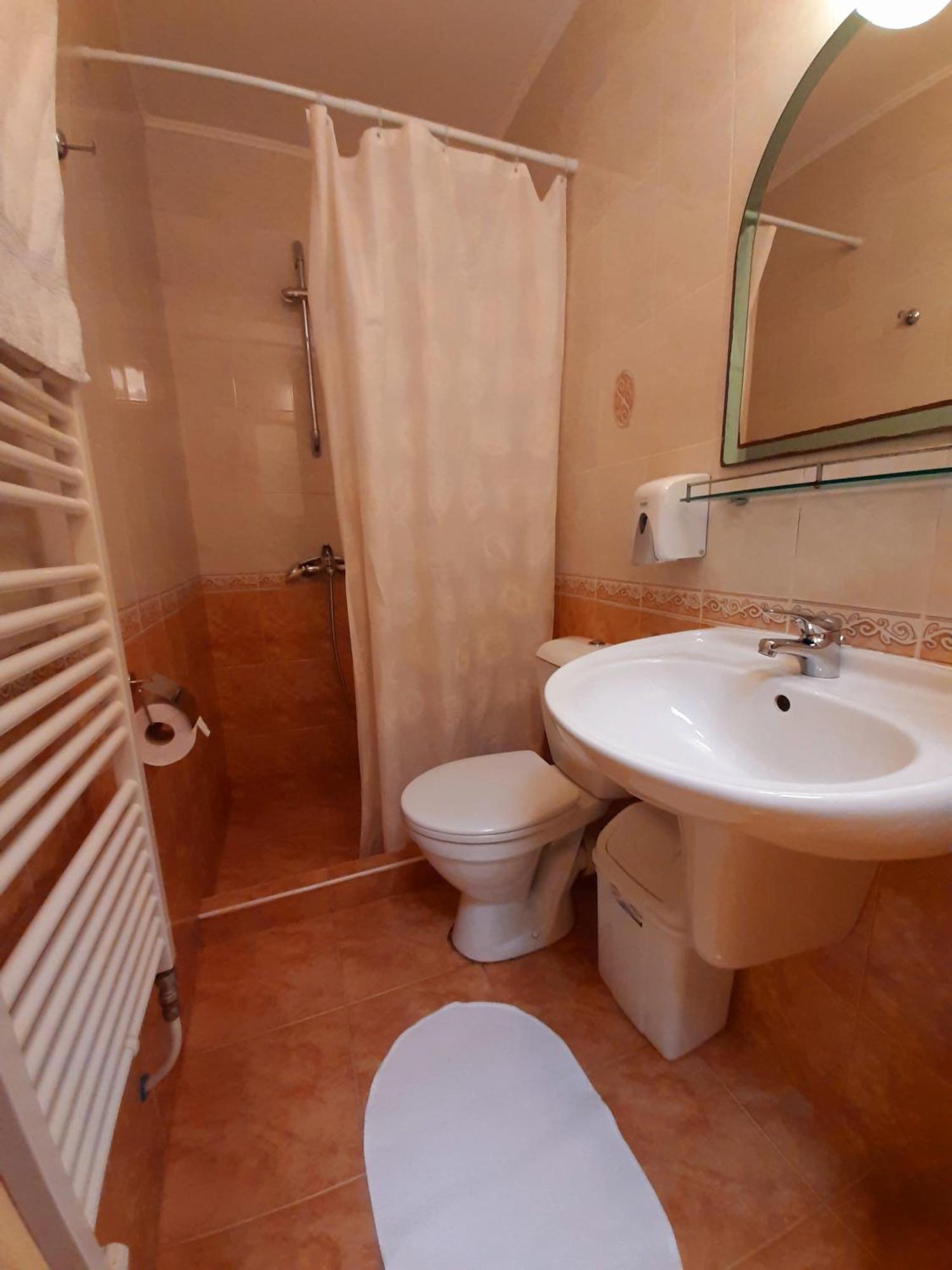 Guest House Diel Veliko Tarnovo Quarto foto